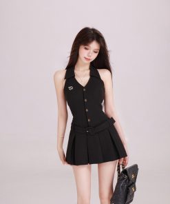 Chic French-Style Sleeveless Halter Dress for Women, Waist-Cinching Backless with Pleated Short Skirt - Perfect for Summer Fashion