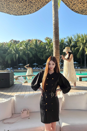 Chic Hepburn Little Black Dress - Artistic Long Sleeve Design for Women - 2025 Spring/Summer Fashion Essential