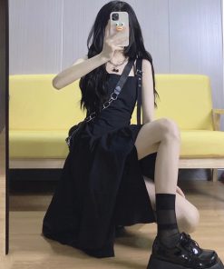 Chic Hepburn-Style Black Spaghetti Strap Dress for Women, Irregular Long Summer Dress with Waist-Cinching Design