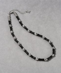 Chic Minimalist Black Agate Gemstone Clavicle Chain Necklace - European & American Light Luxury Beaded Design