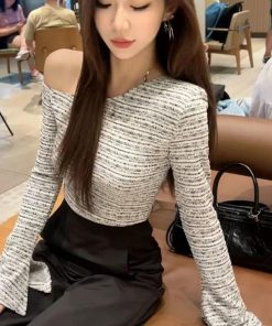 Chic Off-Shoulder Long Sleeve T-Shirt with Diagonal Collar and Shimmer, Slim Fit Cropped Top for Autumn Fashion