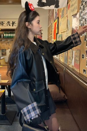 Chic Retro Black Leather Jacket for Women, Casual Spring Fashion, Loose Fit High-End Slimming Style