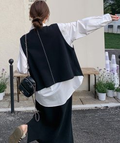 Chic Spring 3-Piece Outfit Set: Black Vest, Skirt & Casual Ensemble with Unique High-End Style for Effortless Fashion