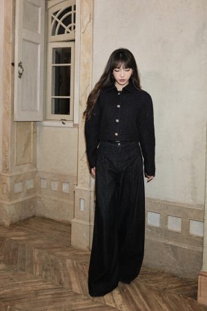 Chic Wool Tweed Lapel Short Chanel-Style Coat Cardigan for Women - Perfect for Autumn and Winter Fashion