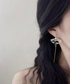Chinese-Style Asymmetrical Crane Earrings for Women, Elegant Long Tassel Pearl Ear Drops, Hanfu Accessories