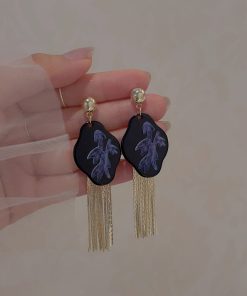 Chinese-Style Bamboo Tassel Earrings for Women, Vintage Black Clip-On Ear Studs, Long Metal Design, No Piercing Needed