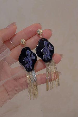 Chinese-Style Bamboo Tassel Earrings for Women, Vintage Black Clip-On Ear Studs, Long Metal Design, No Piercing Needed