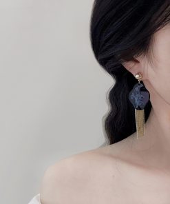 Chinese-Style Bamboo Tassel Earrings for Women, Vintage Black Clip-On Ear Studs, Long Metal Design, No Piercing Needed