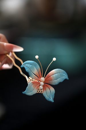 Chinese-Style Butterfly Flower Hairpin, Cheongsam Accessory for Girls, Ancient Style Side Bun Clip, Fairy Aesthetic Hair Jewelry