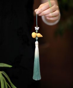 Chinese-Style Classical Gourd Tassel Pendant for Women - Ancient Hanfu Accessories, Qipao Collar Jewelry