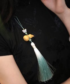 Chinese-Style Classical Gourd Tassel Pendant for Women - Ancient Hanfu Accessories, Qipao Collar Jewelry