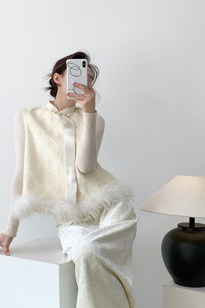 Chinese Style Embroidered White Duck Down Vest Coat with Ostrich Feather â€“ Sleeveless Autumn Winter Fashion