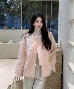 Chinese Style Embroidered Woolen Thick Coat for Women, High-End Loose Fit Winter Outerwear, National Wind Fashion