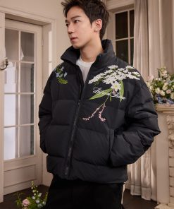 Chinese-Style Floral Embroidered Collar Warm Graphene Cotton Coat, Classic Design for Fall and Winter Fashion