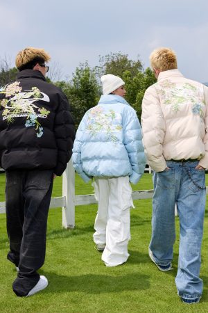 Chinese-Style Floral Embroidery Loose Down Jacket - Streetwear Logo Design, Trendy Urban Fashion, Perfect for Y2K & 90s Aesthetic