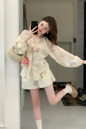 Chinese-Style Floral Long Sleeve Sun Protection Shirt and Shorts Two-Piece Set for Women - Loose High-End Summer Outfit