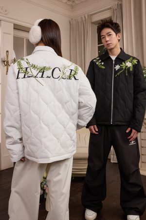 Chinese Style Floral Wreath Embroidered Gourd Quilted Cotton Jacket - Practical Warm Fashion for Y2K and Korean Style Lovers