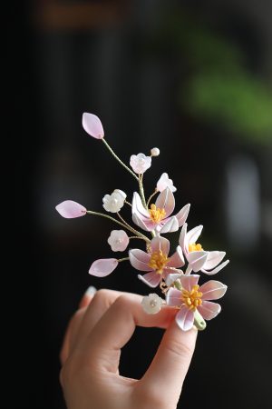 Chinese Style Flower-Wrapped Hairpin Headdress for Hanfu Qipao - Ancient Design Daily Updo Hair Clip Ornament in Pink