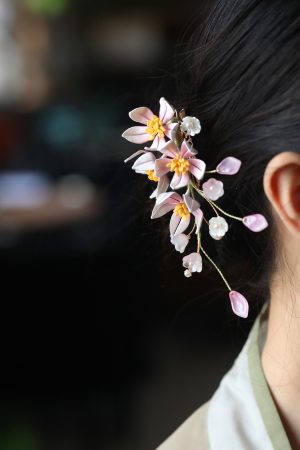 Chinese Style Flower-Wrapped Hairpin Headdress for Hanfu Qipao - Ancient Design Daily Updo Hair Clip Ornament in Pink