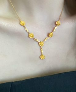Chinese Style Golden Rose Necklace - Luxury Floral Choker, Exquisite Clavicle Chain, Fashionable Design for Elegant Looks