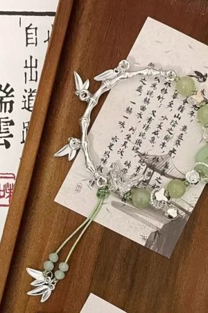 Chinese-Style Green Bamboo Butterfly Bead Bracelet for Girls - Vintage High-End Accessory 2025