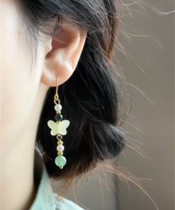 Chinese Style Green Butterfly Ear Hooks - Hanfu-Inspired Imitation Pearl Earrings for Ancient Wind Temperament