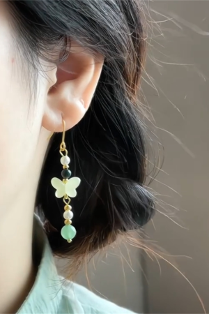 Chinese Style Green Butterfly Ear Hooks - Hanfu-Inspired Imitation Pearl Earrings for Ancient Wind Temperament