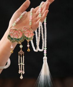 Chinese-Style Hanfu Horse-Face Skirt with Embroidery, Lotus Tassel Long Necklace - Elegant Ancient Fashion Accessories for Women