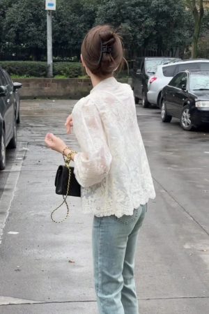 Chinese-Style Jacquard Button Shirt for Women - Spring 2025 High-End Slim-Fit Long Sleeve Top in Light National Wind Fashion