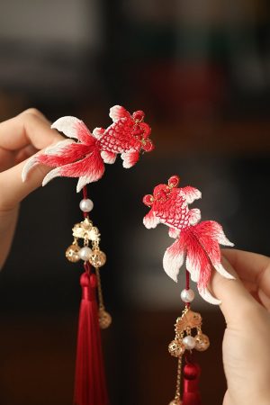 Chinese Style Koi Girl Hair Clip with Tassels - Red Embroidery Ancient Hanfu Side Clip for Kids, Perfect for New Year Celebrations