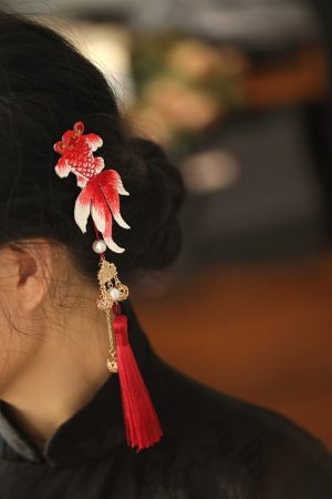 Chinese Style Koi Girl Hair Clip with Tassels - Red Embroidery Ancient Hanfu Side Clip for Kids, Perfect for New Year Celebrations