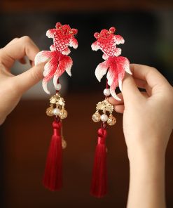 Chinese Style Koi Girl Hair Clip with Tassels - Red Embroidery Ancient Hanfu Side Clip for Kids, Perfect for New Year Celebrations