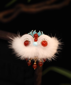 Chinese-Style Lion Hairpin Side Clip - Cute Fluffy Hanfu Headwear for Autumn and Winter - Adorable Accessories for Little Girls