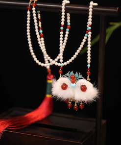 Chinese-Style Lion Hairpin Side Clip - Cute Fluffy Hanfu Headwear for Autumn and Winter - Adorable Accessories for Little Girls