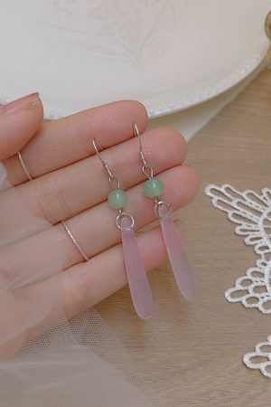 Chinese-Style Long Water Droplet Earrings for Women - 2025 Minimalist Retro Exquisite Design, Trendy Fashion Accessory