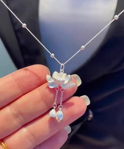 Chinese-Style Lotus Necklace for Women, 2025 Light Luxury Pendant, High-End Clavicle Chain Accessory