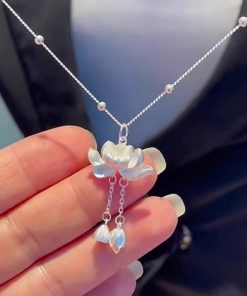 Chinese-Style Lotus Necklace for Women, 2025 Light Luxury Pendant, High-End Clavicle Chain Accessory