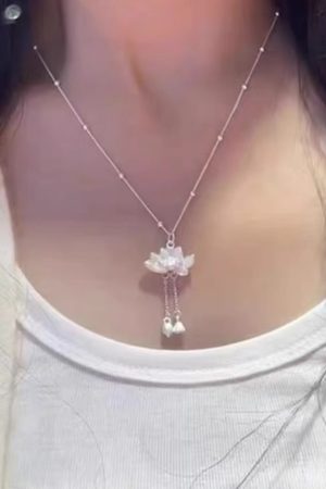 Chinese-Style Lotus Necklace for Women, 2025 Light Luxury Pendant, High-End Clavicle Chain Accessory