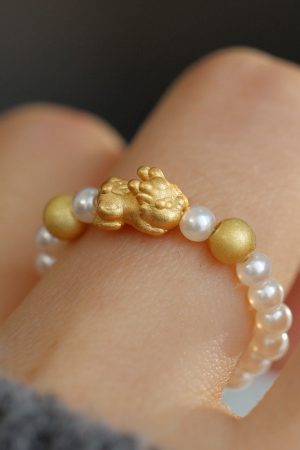 Chinese Style Matte Gold Pixiu Pearl Ring for Women - Wealth-Attracting Mythical Beast Jewelry, 2025 National Trend