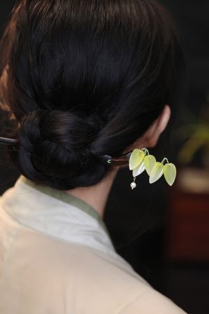 Chinese-Style Minimalist Hair Bun Hairpin - Bamboo Leaf Wooden Qipao & Hanfu Accessory - Ancient Versatile Hairpin for Daily Wear