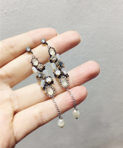 Chinese-Style Retro Handmade Luxury Diamond-Inlaid Geometric Tassel Earrings for Evening Wear