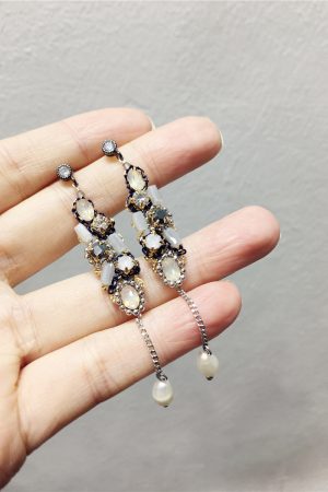 Chinese-Style Retro Handmade Luxury Diamond-Inlaid Geometric Tassel Earrings for Evening Wear