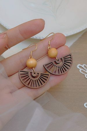 Chinese-Style Retro Hollow Fan Earrings for Women, Handmade Wooden Ethnic Accessories with Hooks, Niche Fashion Statement Jewelry
