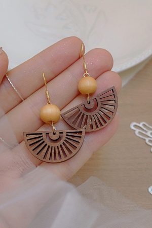 Chinese-Style Retro Hollow Fan Earrings for Women, Handmade Wooden Ethnic Accessories with Hooks, Niche Fashion Statement Jewelry