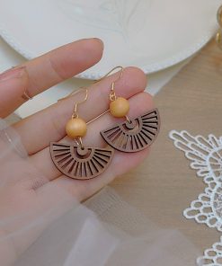 Chinese-Style Retro Hollow Fan Earrings for Women, Handmade Wooden Ethnic Accessories with Hooks, Niche Fashion Statement Jewelry