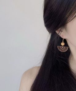 Chinese-Style Retro Hollow Fan Earrings for Women, Handmade Wooden Ethnic Accessories with Hooks, Niche Fashion Statement Jewelry