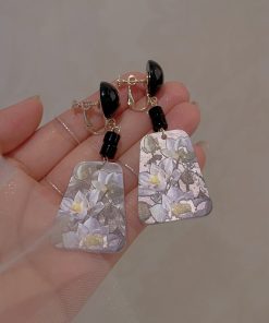 Chinese-Style Retro Lotus Flower Earrings for Women, High-End Ear Clips, Niche Gentle Temperament, No Ear Holes, Super Fairy Design