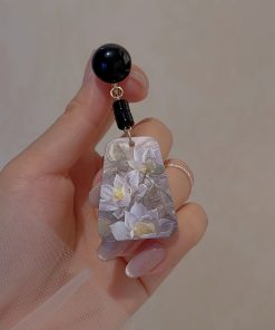 Chinese-Style Retro Lotus Flower Earrings for Women, High-End Ear Clips, Niche Gentle Temperament, No Ear Holes, Super Fairy Design