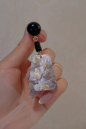 Chinese-Style Retro Lotus Flower Earrings for Women, High-End Ear Clips, Niche Gentle Temperament, No Ear Holes, Super Fairy Design