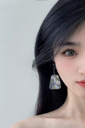 Chinese-Style Retro Lotus Flower Earrings for Women, High-End Ear Clips, Niche Gentle Temperament, No Ear Holes, Super Fairy Design